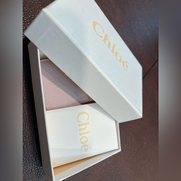 Chloe Pink Logo Tag Card Wallet Brand New - Picture 2 of 3